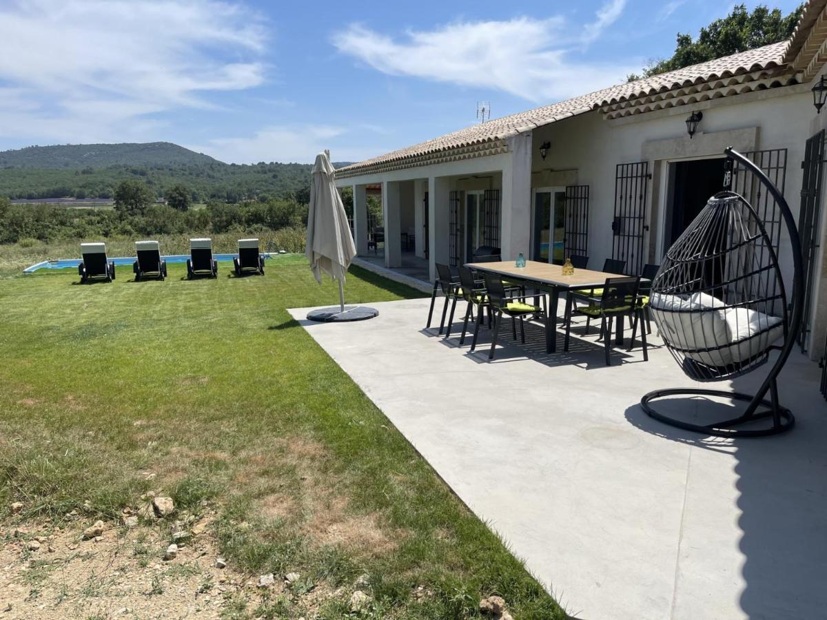 Villa Rians Rians  Luaran gambar