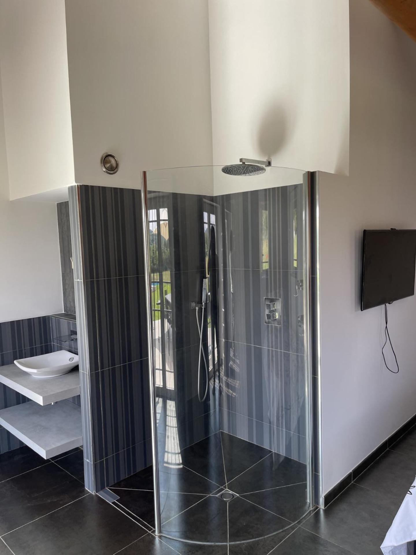 Villa Rians Rians  Luaran gambar
